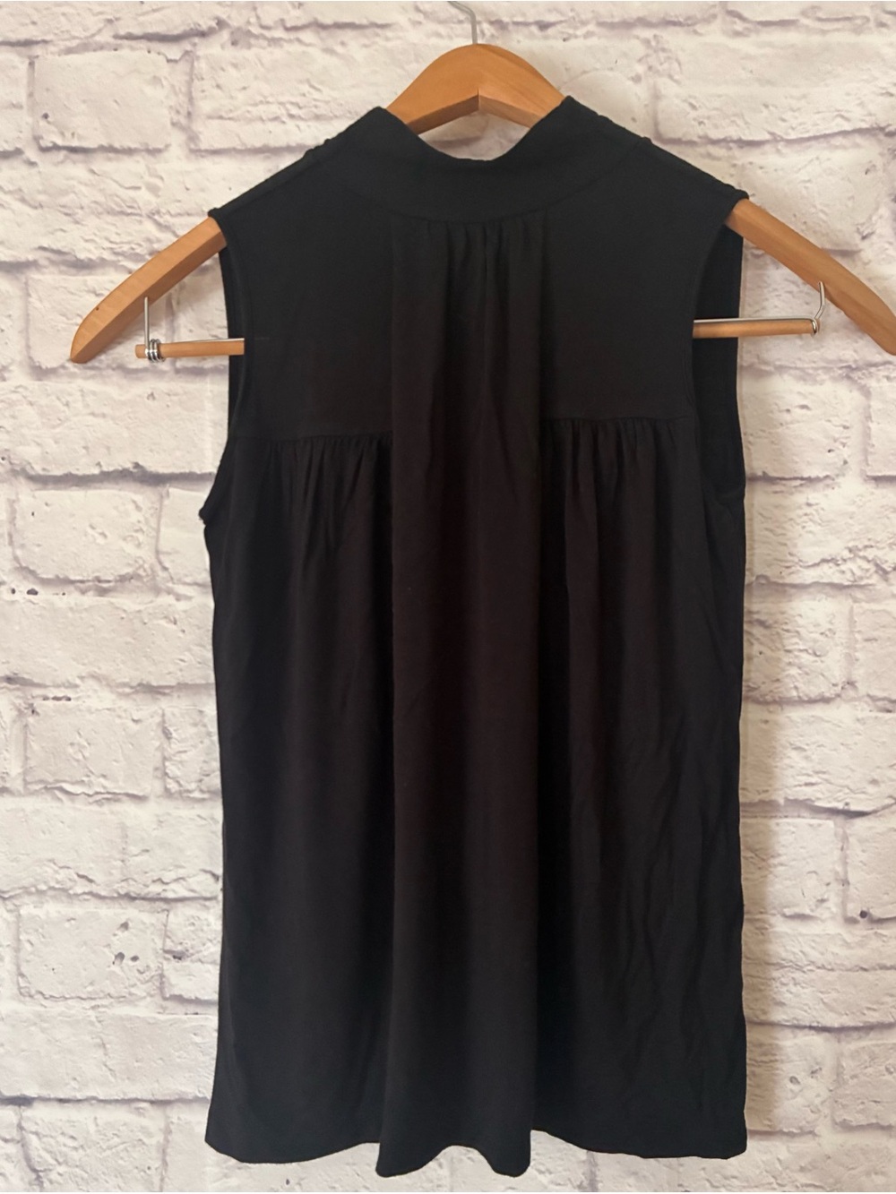 Calvin Klein Classic Black Sleeveless Women’s Top - XS